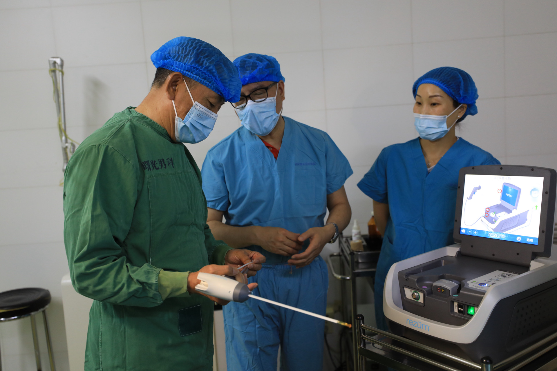 阴茎延长手术帮助男性摆脱“尺寸焦虑”